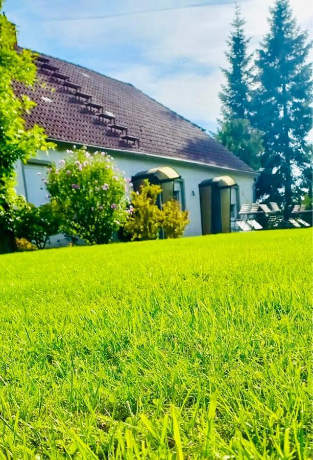 Apartmán Familienhof Mueritz Klein Plasten Exteriér fotografie
